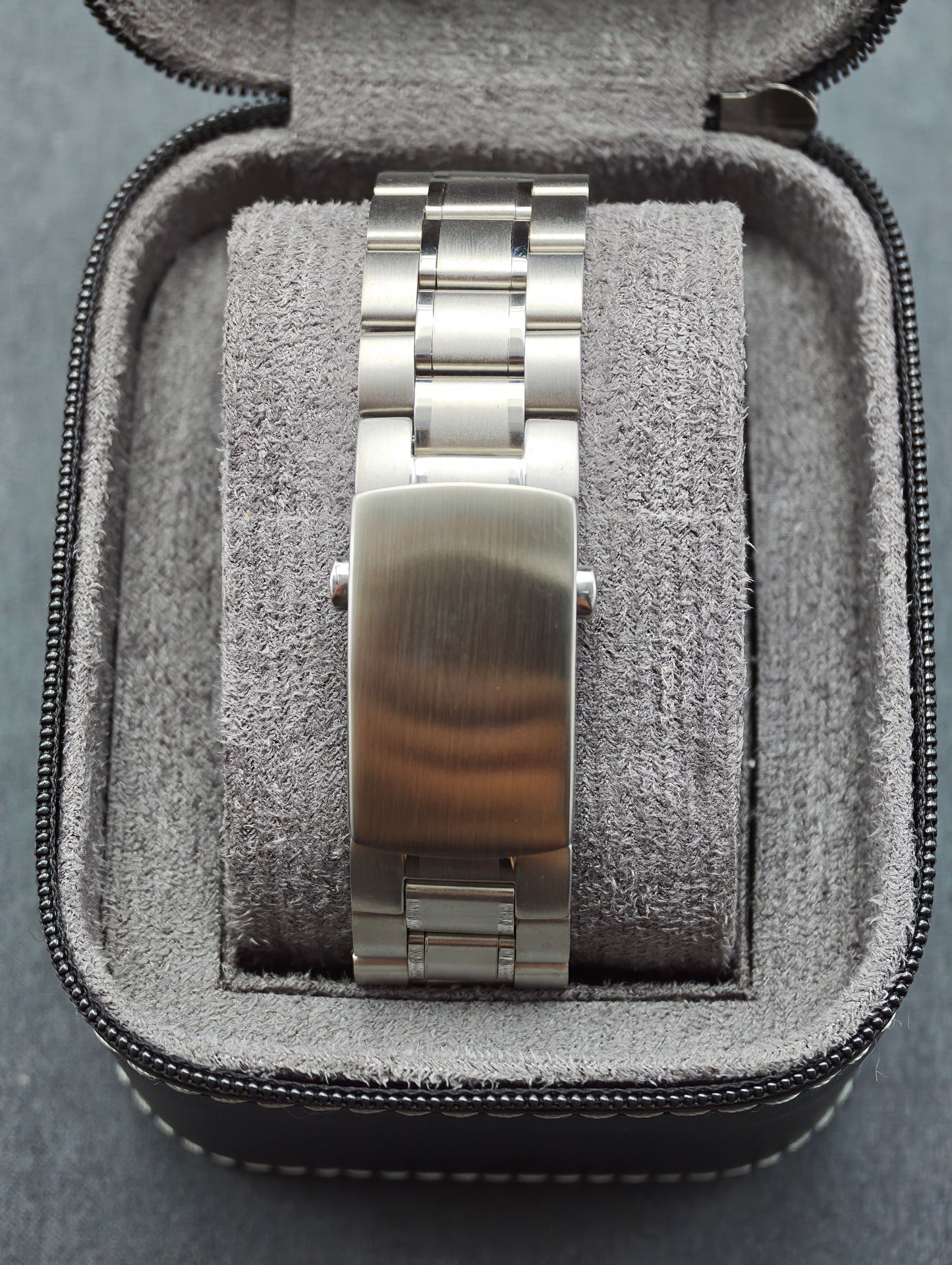 Silver Horizon Chronograph | 39mm VK63 Mechaquartz