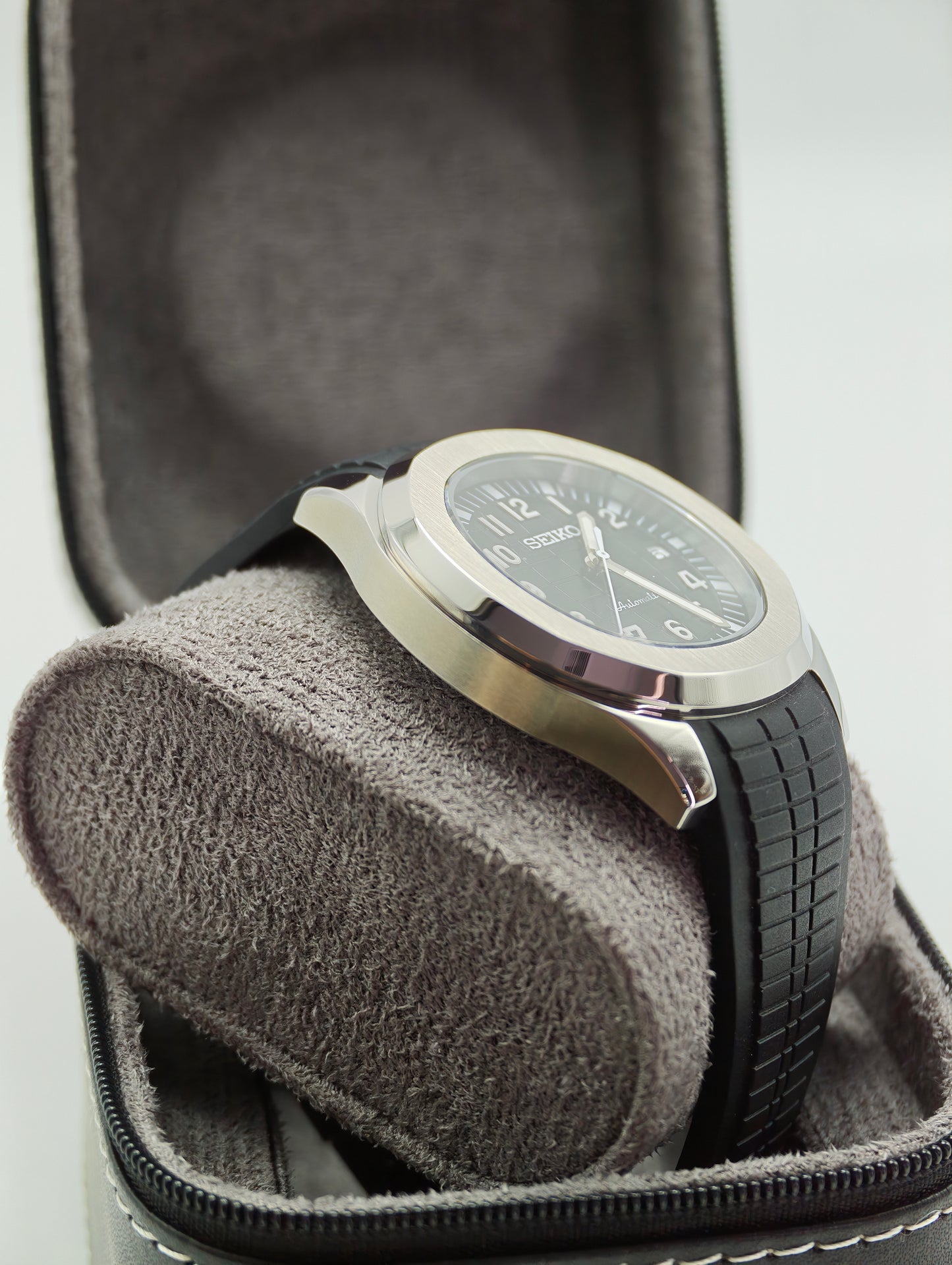 Black Aquanaut – 40mm – NH35 Automatic