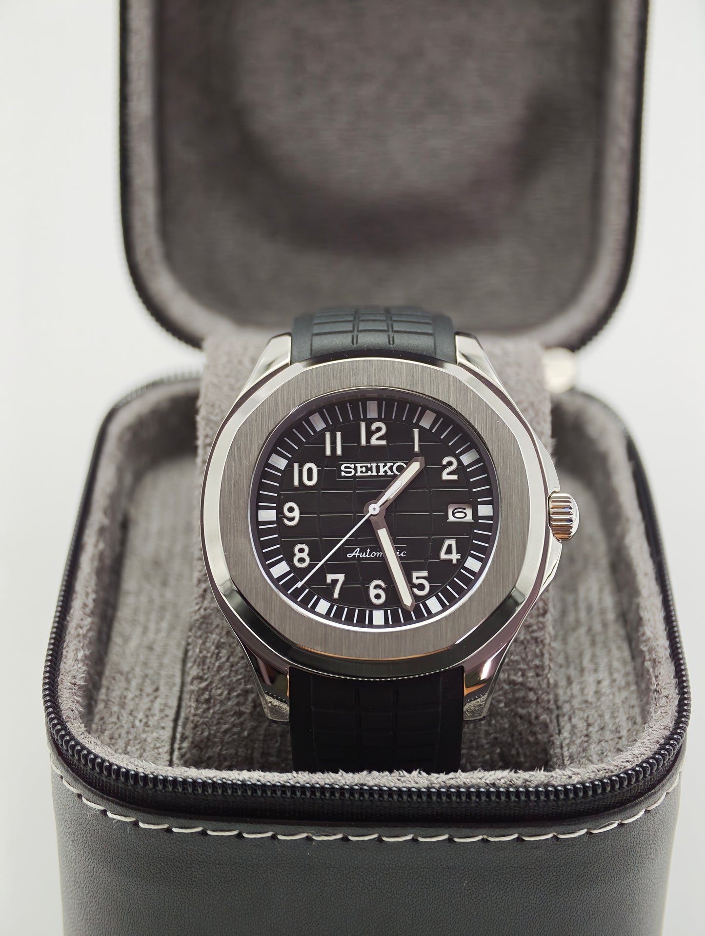 Black Aquanaut – 40mm – NH35 Automatic
