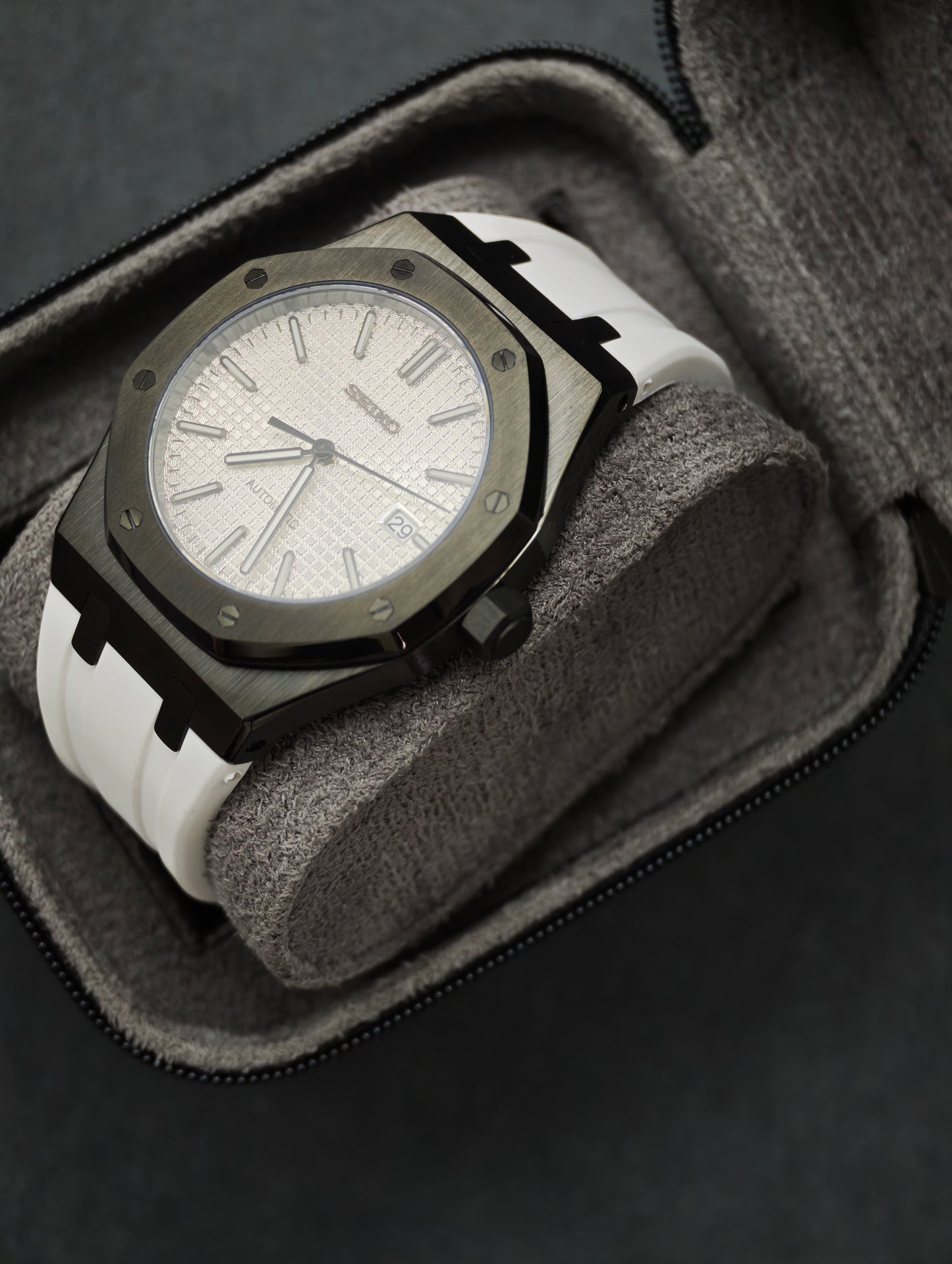 Monochrome Royal Oak | 41mm NH35 Automatic