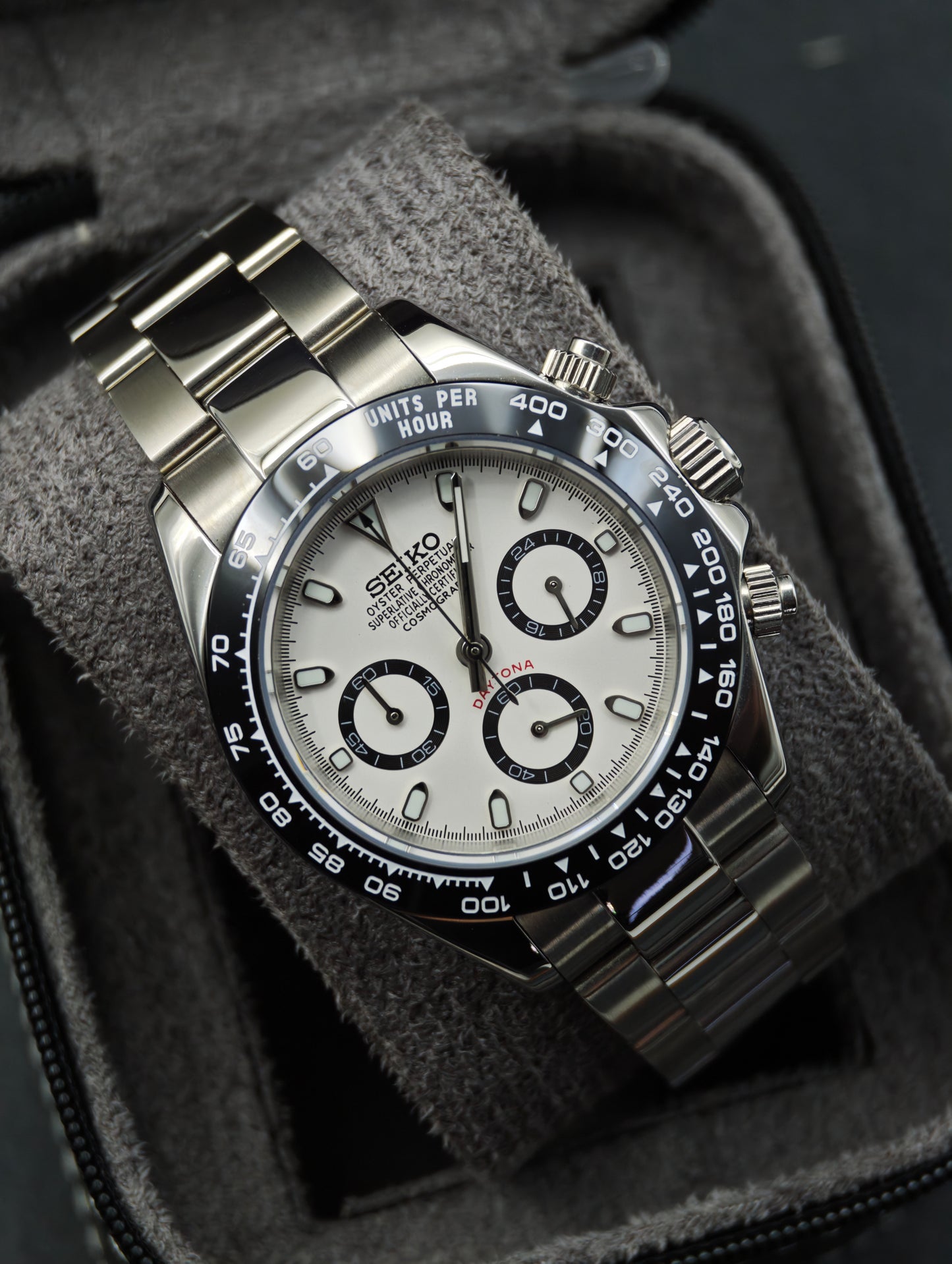 Panda Chronograph | 40mm VK63 Mecha-Quartz