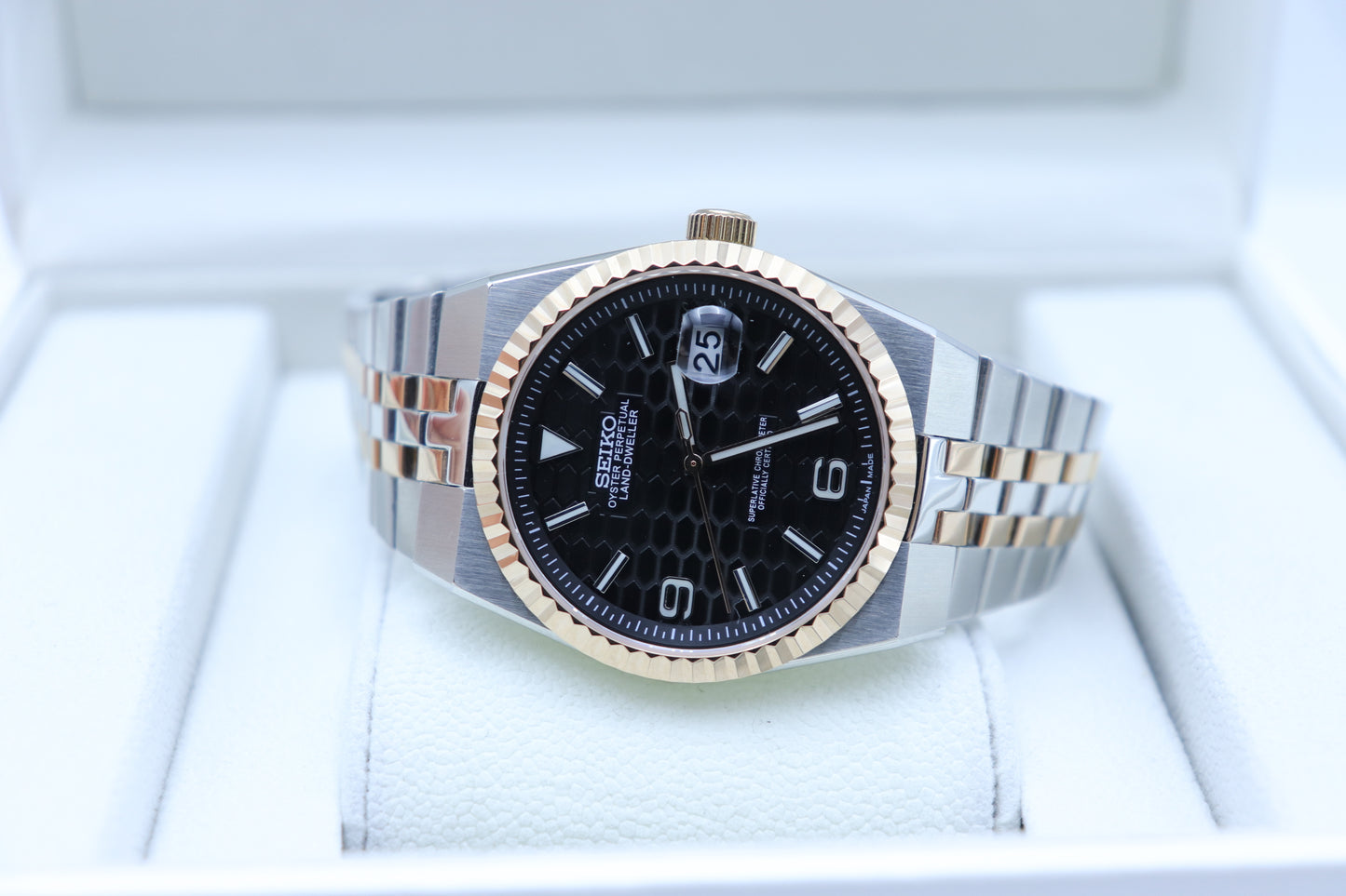 Black Honeycomb Two-Tone Land Dweller Mod | NH35 Automatic