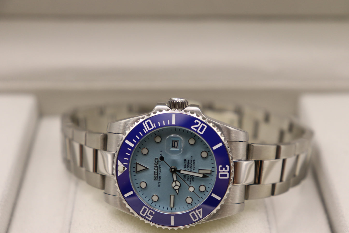 Blue Diver – Light Blue Dial – 34mm – NH05